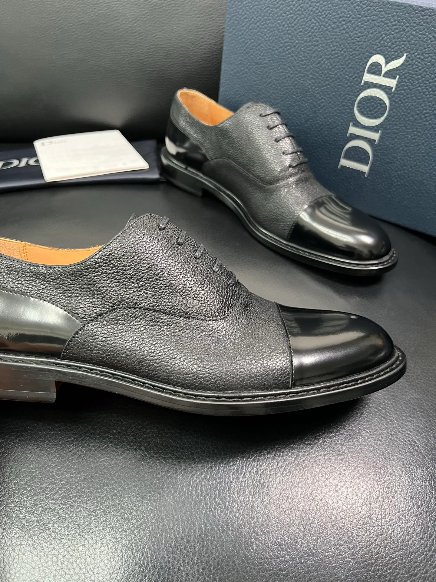 Men's shoes 💰940 Dior top purchasing agent, synchronized with Dior counters, original factory configuration, imported Italian cowhide, fully imported water-dyed cowhide lining, sole: original factory special supply, original sole super comfortable, original factory follow-up order 🔍🔍High quality, welcome to compare, code number 39-44 (can be ordered 38 45 46) 85868